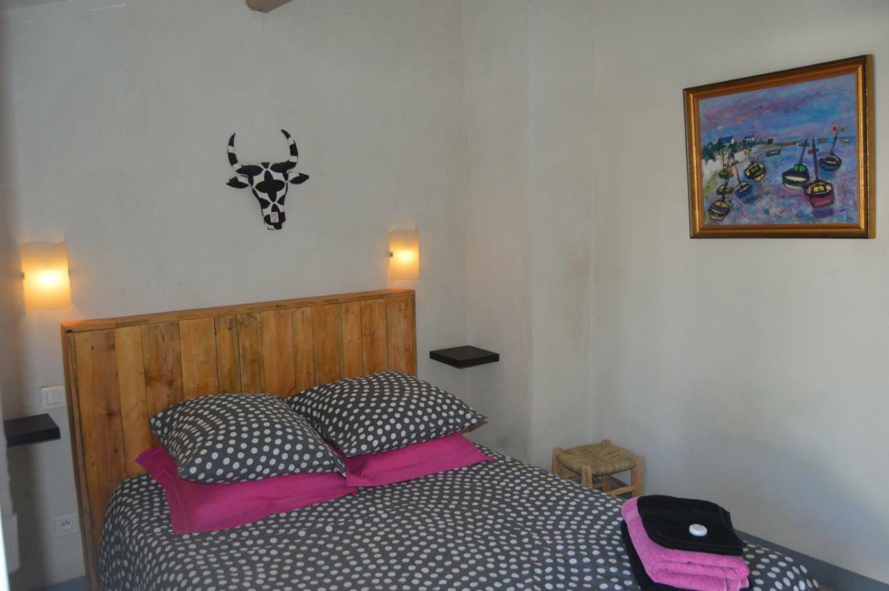 Bergerie D'Alivon En Camargue Bed & Breakfast Albaron Exterior photo